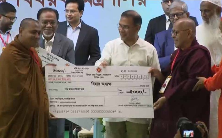 ইমাম-মুয়াজ্জিন ও পুরোহিতদের সম্মানী কার্যক্রম উদ্বোধন করলেন প্রধানমন্ত্রী